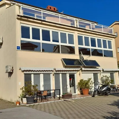 Apartman Leon *